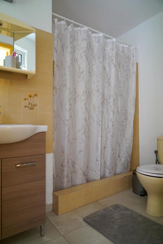 Cosy Guest House With Private Yard Saronida エクステリア 写真